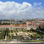 Atelier - House In Belem