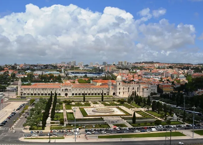 Atelier - House In Belem